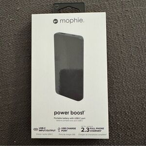 NWT Mophie Power Boost